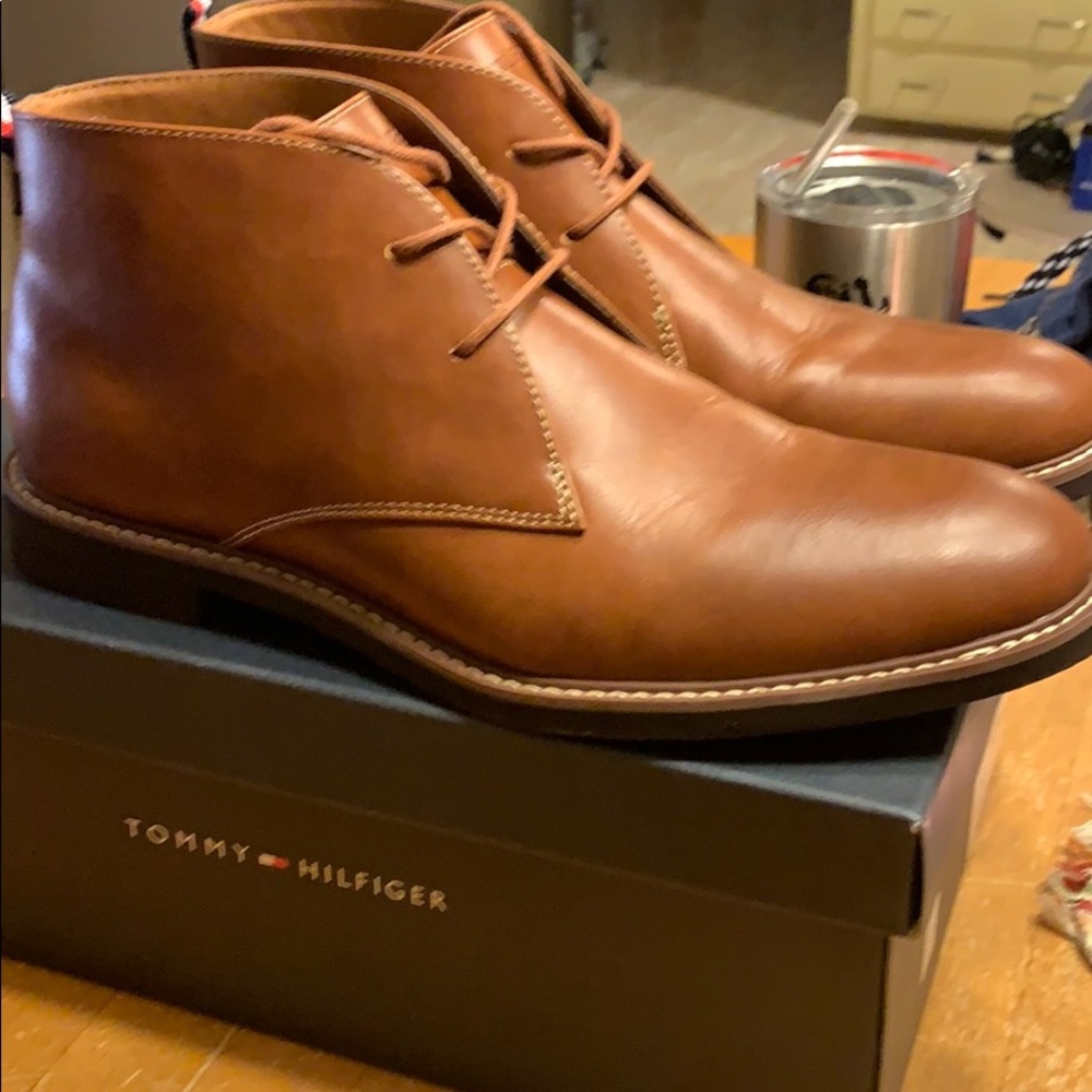 Men’s Tommy Hilfiger dress boots size 11